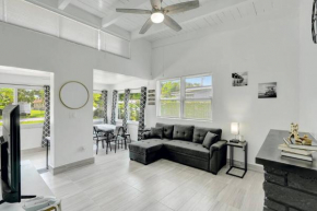 2BR 1BA Home near Nightlife and Beach